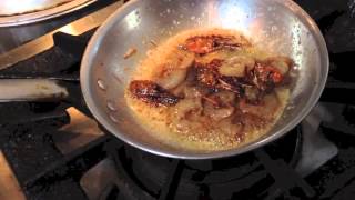札幌宮の森イタリア料理デッラアモーレ　簡単海老のトマトクリームソース編