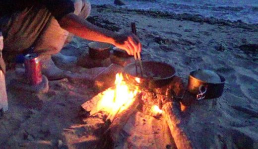 海辺でキャンプと焚き火料理